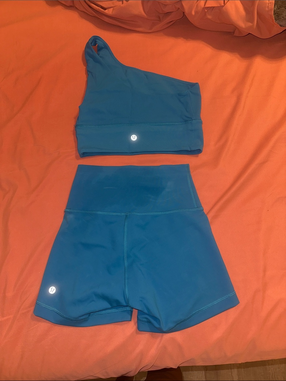 One-Shoulder Lululemon Set - Picture 2 of 4